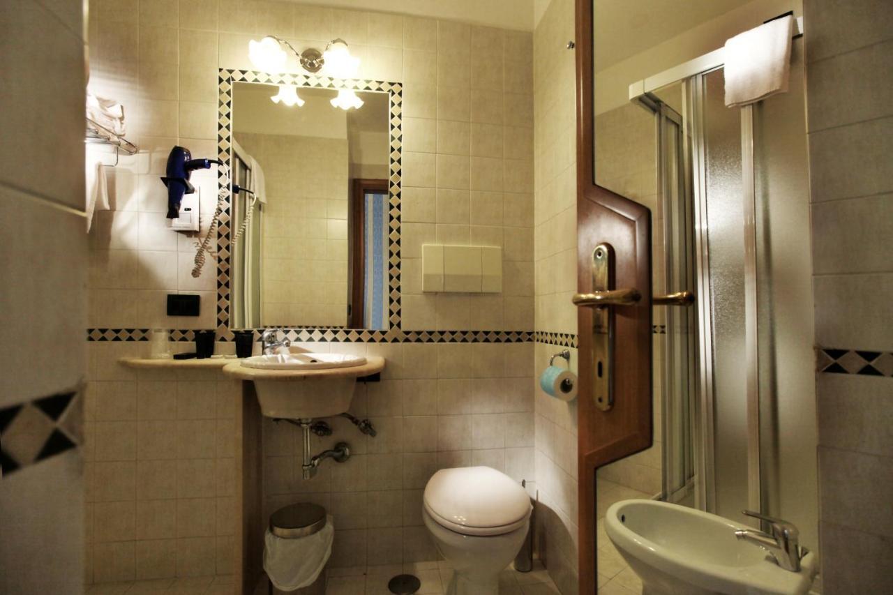 Hotel Hs 311 Roma Exterior foto